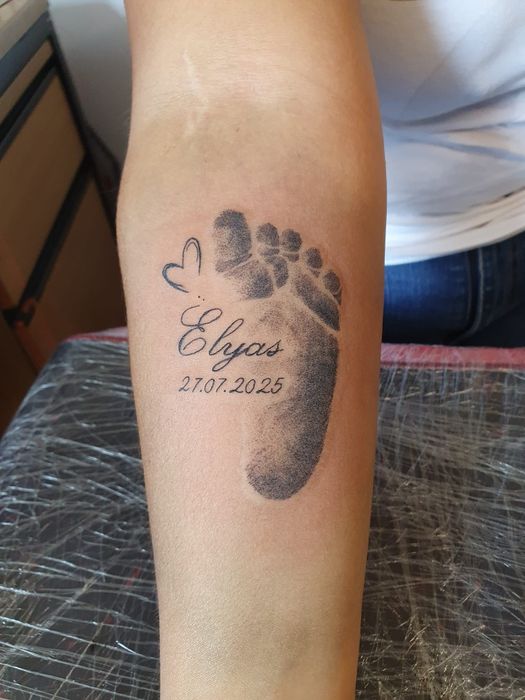 Realizez Tatuaje Tautii de Sus