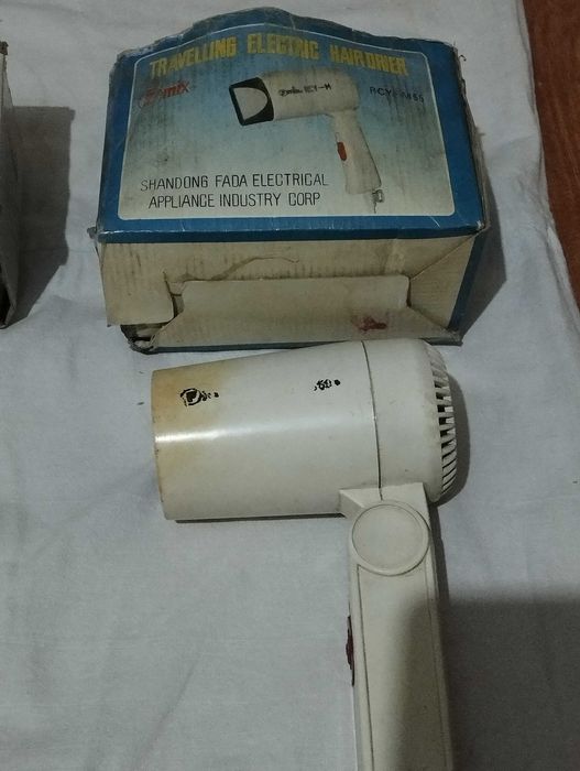 Массажерка фен парикмахерские принадлежности