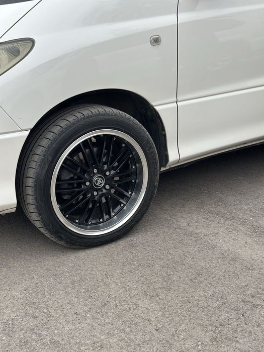 Продам диски с резиной на машину