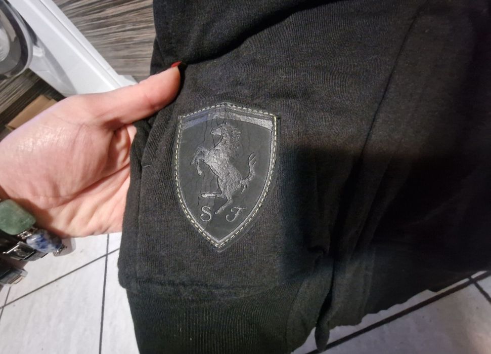 Puma Ferrari мъжко черно  горнище номер м