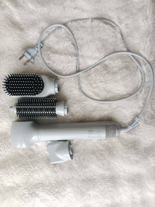 Фен-щетка с насадками