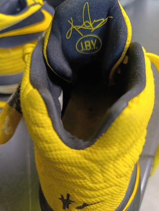 Баскетболни маратонки NIKE