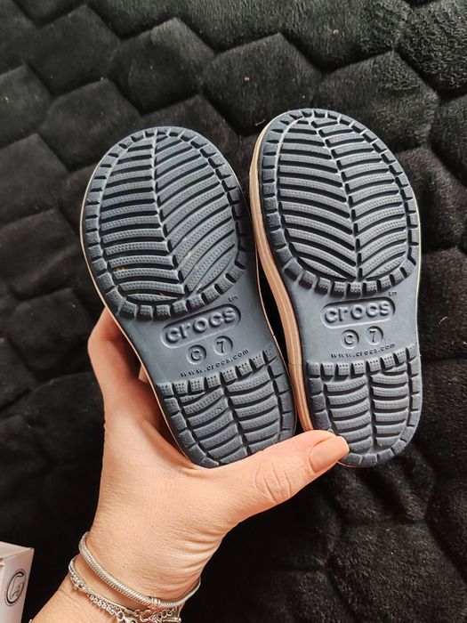Papuci crocs C7 și C8