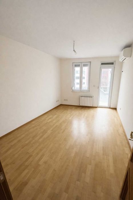 Дава се под наем Офис в Пловдив, Кършияка - 200 кв.м за 1645.77 € - Снимка #13