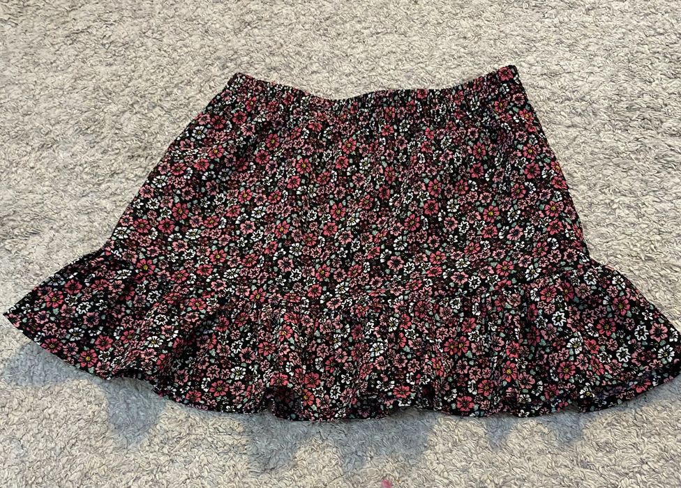 Къси панталонки Zara, поли 110-128 cm,