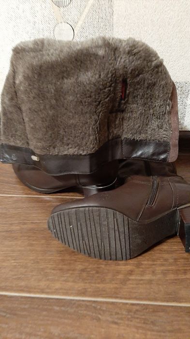 Женские зимние сапоги