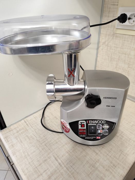 Kenwood MG520 — надежная мясорубка из металла | Высокая мощность