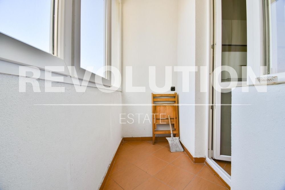 Дава се под наем Тристаен апартамент в София, Дианабад - 84 кв.м за 747.66 € - Снимка #8