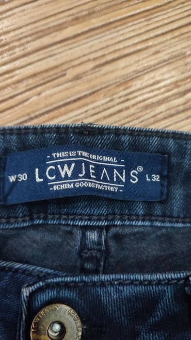 Продам джинсы и трико