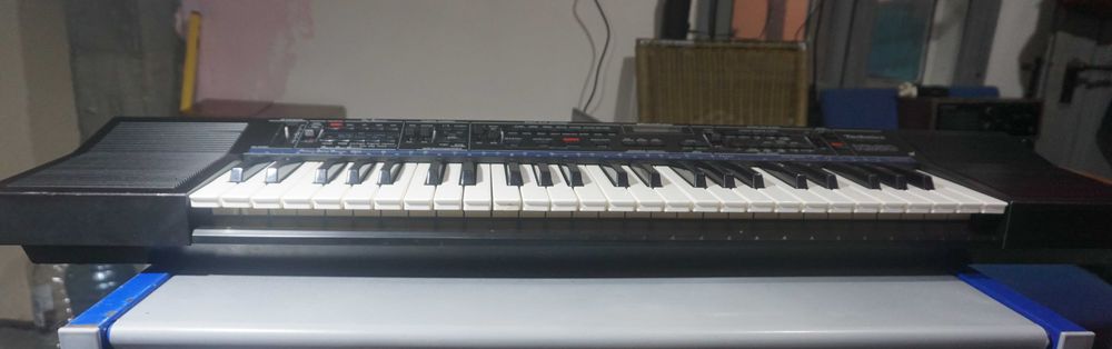 Orga/clapa electronica retro / Technics K350