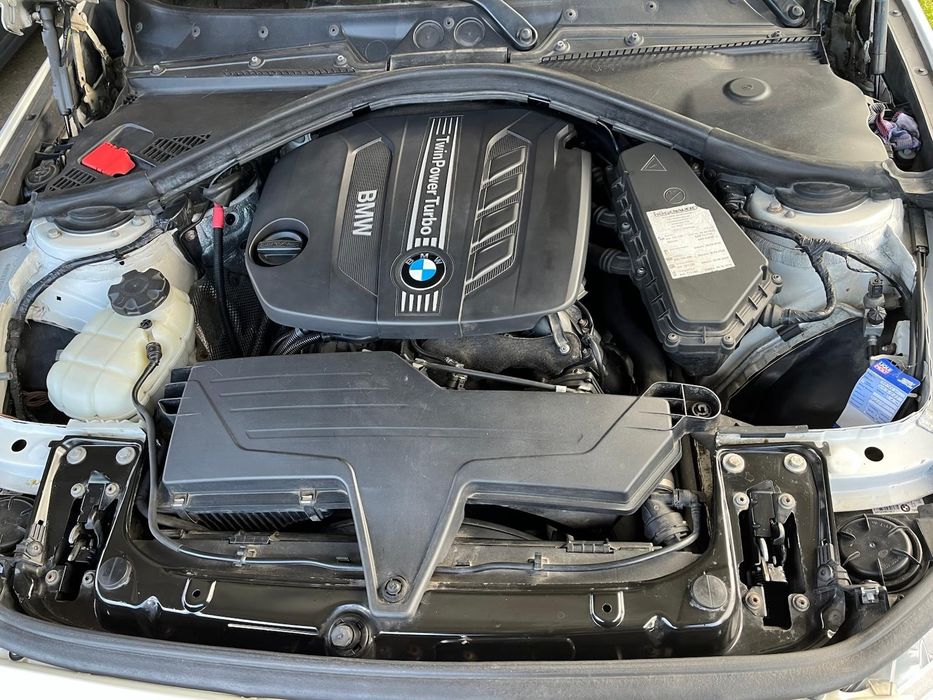 Bmw seria 1 _model Urban 2012_automat Impecabil/Distributie nouă