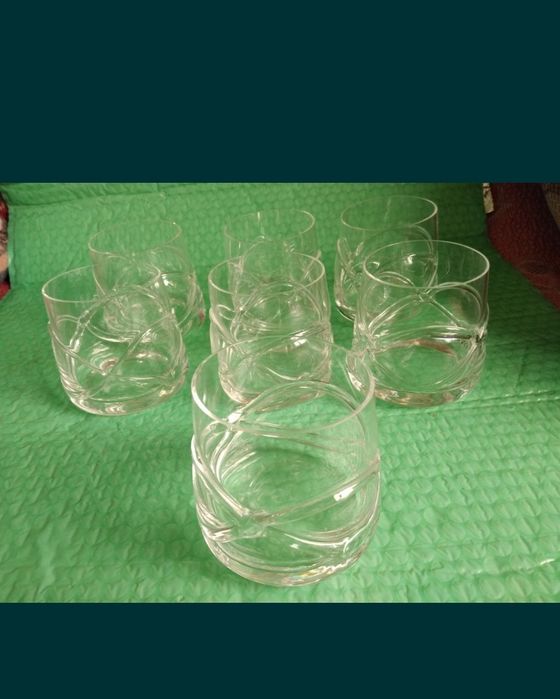 Set de pahare 6 + 1 de rezervări noi în cutie