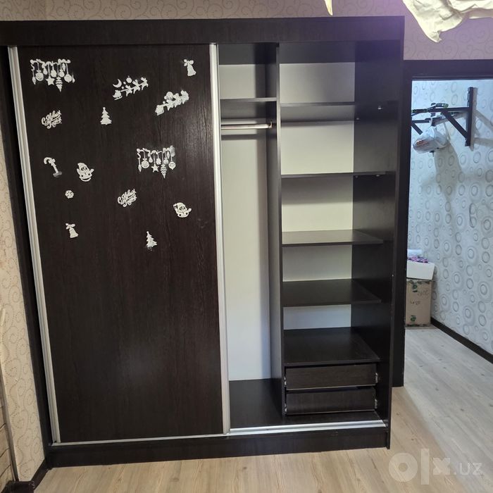 Срочно продам шкаф купе Мдф