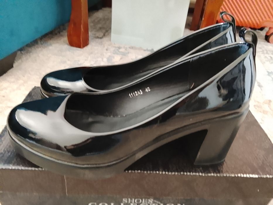 Продается туфли б/у в идеальном состоянии