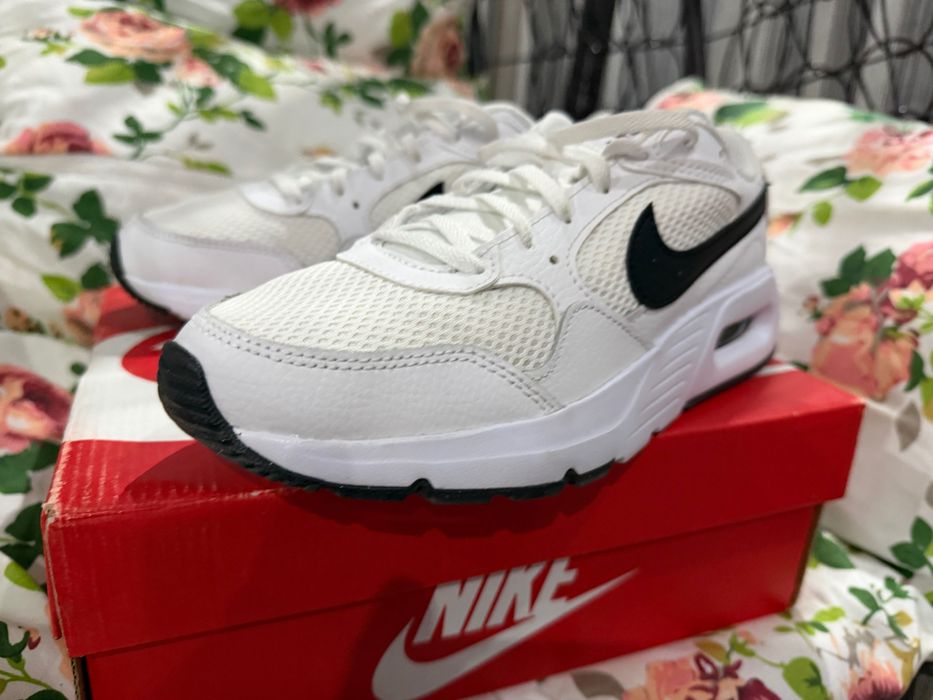 Дамски маратонки nike