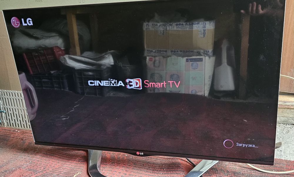 Продам LG 42дюйма Смарт
