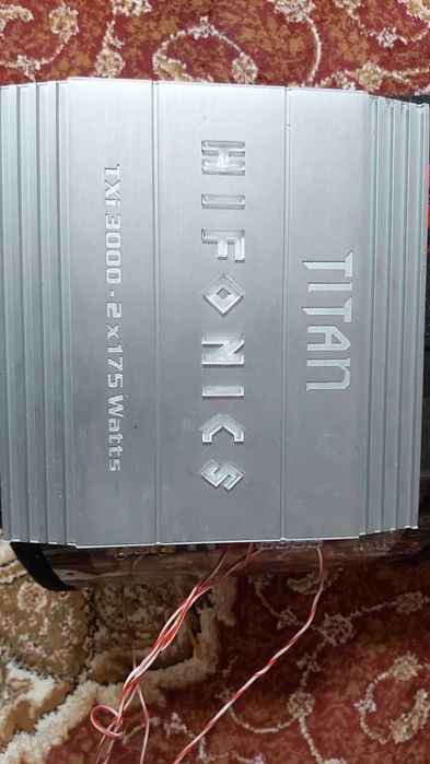 Subwoofer Auto Renegade GTB 2600 si Amplificator Auto Titan TXi 4000