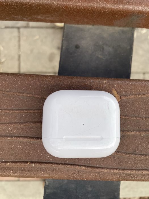 AirPods 3 Б/У Чехол в подарок