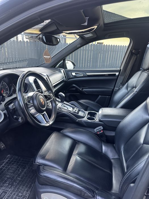 Vand schimb porsche cayenne