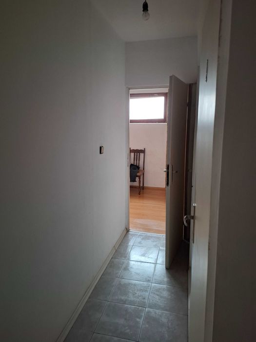 Продавам двустаен апартамент