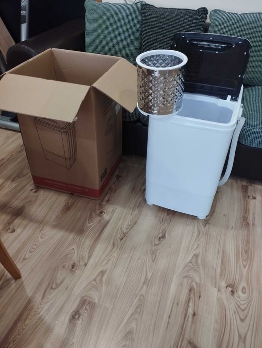 Мини пералня 8л 658