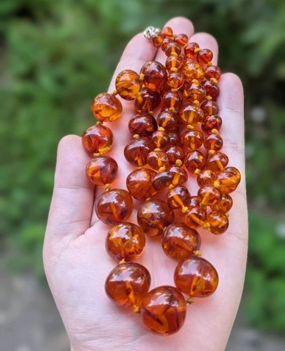Vechi colier lant din chihlimbar natural baltic, de culoarea mierii, cu inchizatoare din argint 925, cabochon oval
