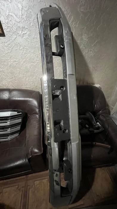 Тойота Ленд Крузер 300