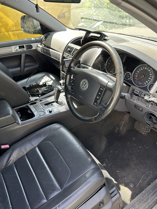 Volkswagen Touareg pentru piese/dezmembrari