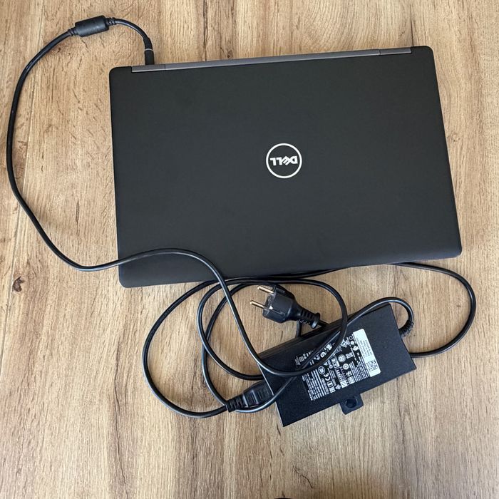 Dell Precision 3520