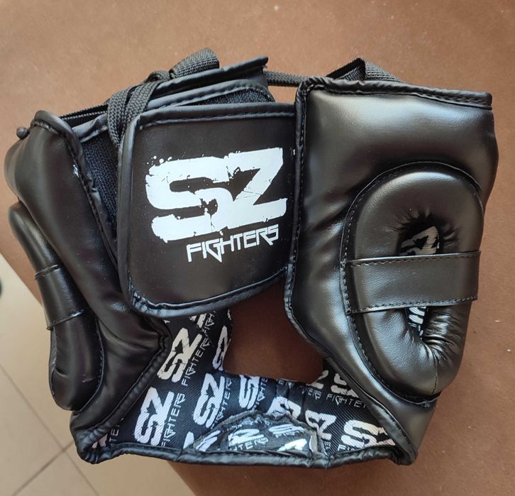 Детска екипировка за кикбокс