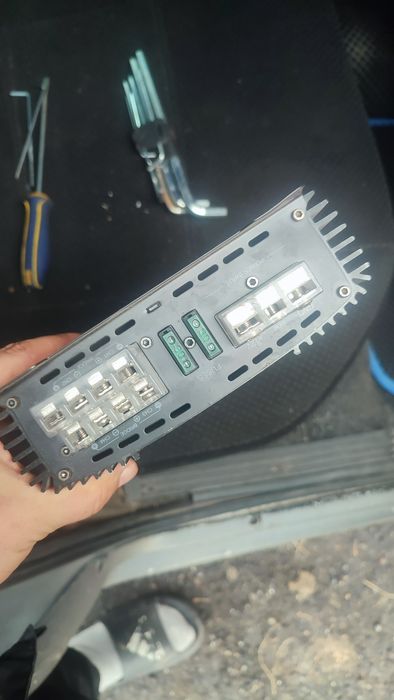 Продам усилитель амп 4.100