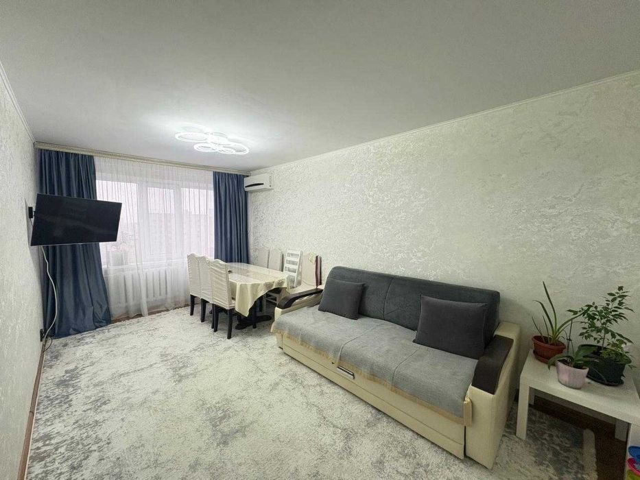 Продаю 3 комнатную квартиру в 11мкр