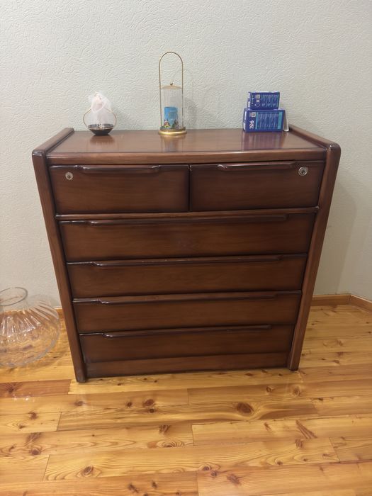 Комод из натурального дерева