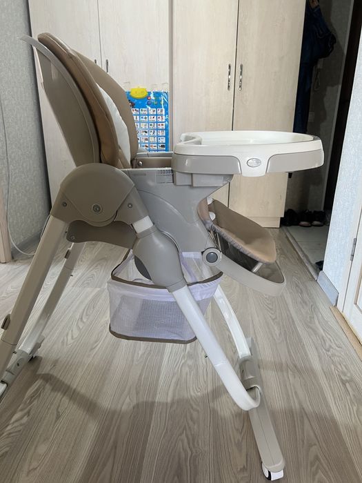 Детский стульчик для кормления