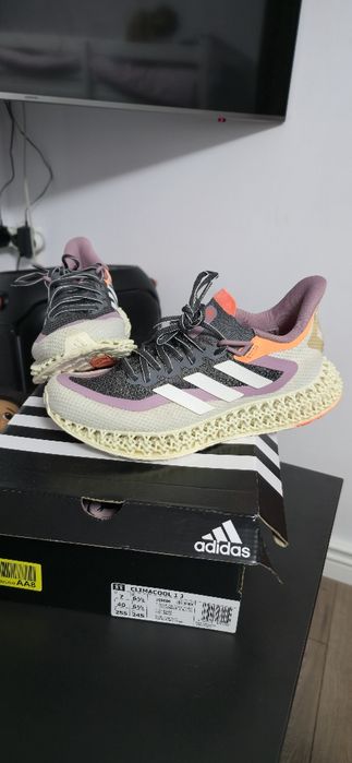 Adidasi alergare adidas