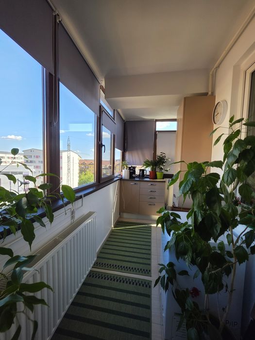 De vanzare apartament 3 camere