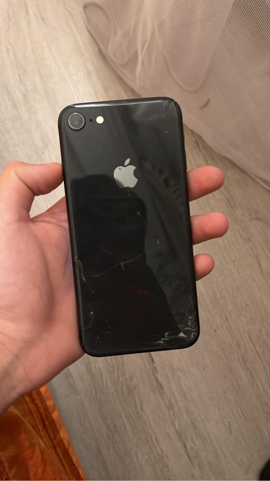 айфон 8 128гб обмен есть