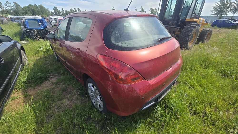Peugeot 308 faruri capota aripa far aripi bara armatura jante aliaj punte usi usa portbagaj Scaune volan bord hayon oglinda stalp alternator cutie