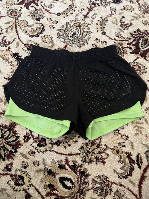 Продаю гимнастические шорты