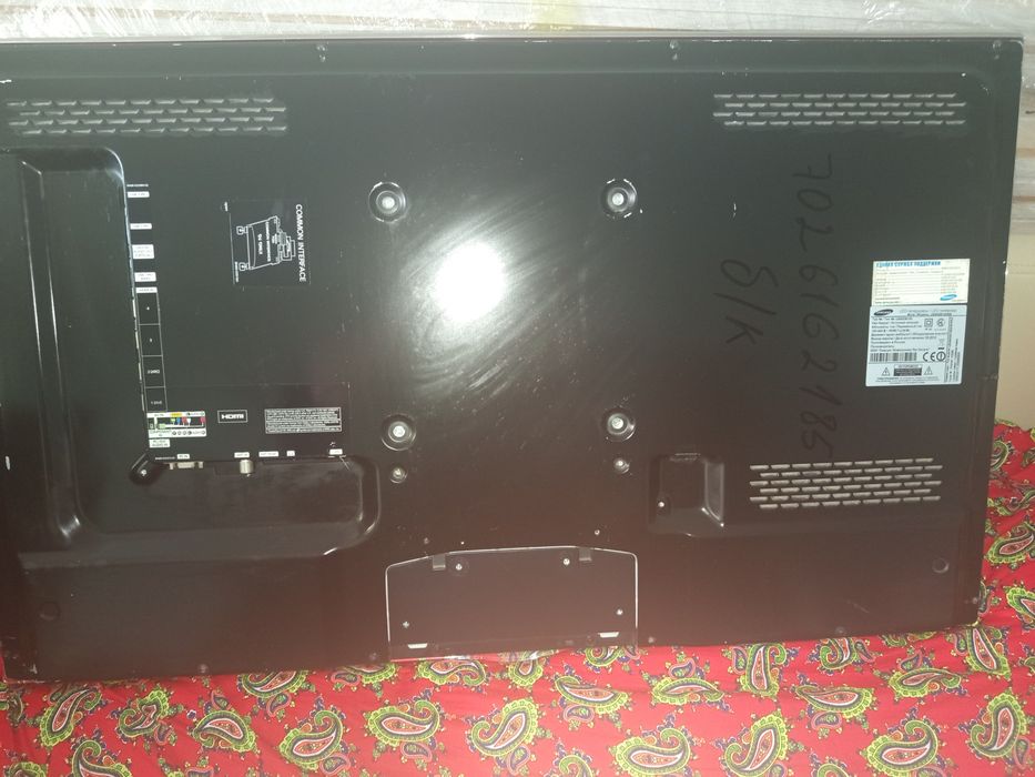 Телевизор Samsung на запчасти