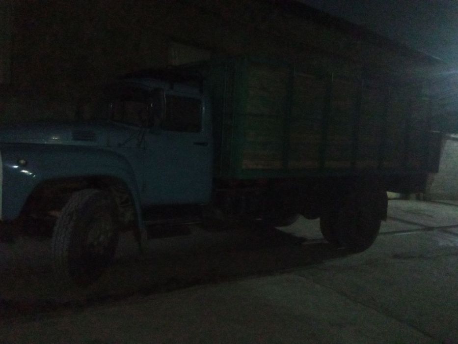 ЗИЛ 130г сотилади узими мошинам срочна сотилади пул зарил  нархи 8.50