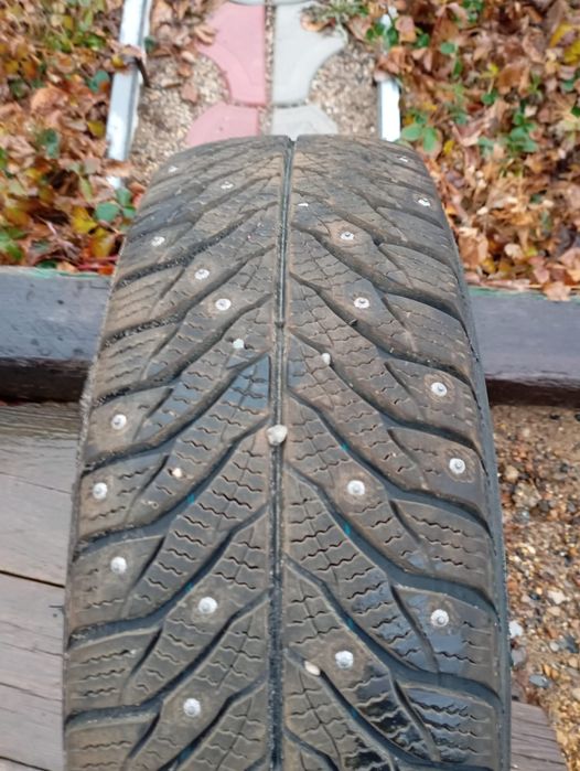 Продам зимнюю резину на дисках