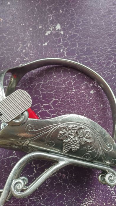 Калаена стойка за вино