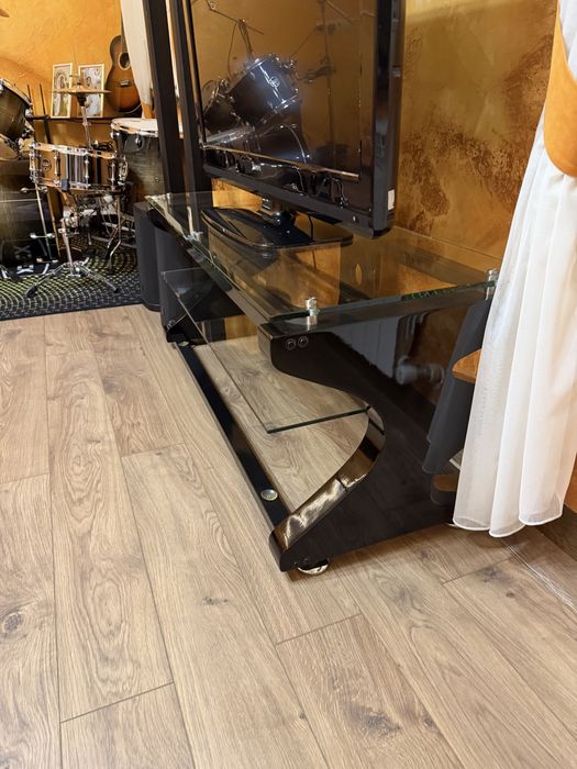 Тумба под телевизор