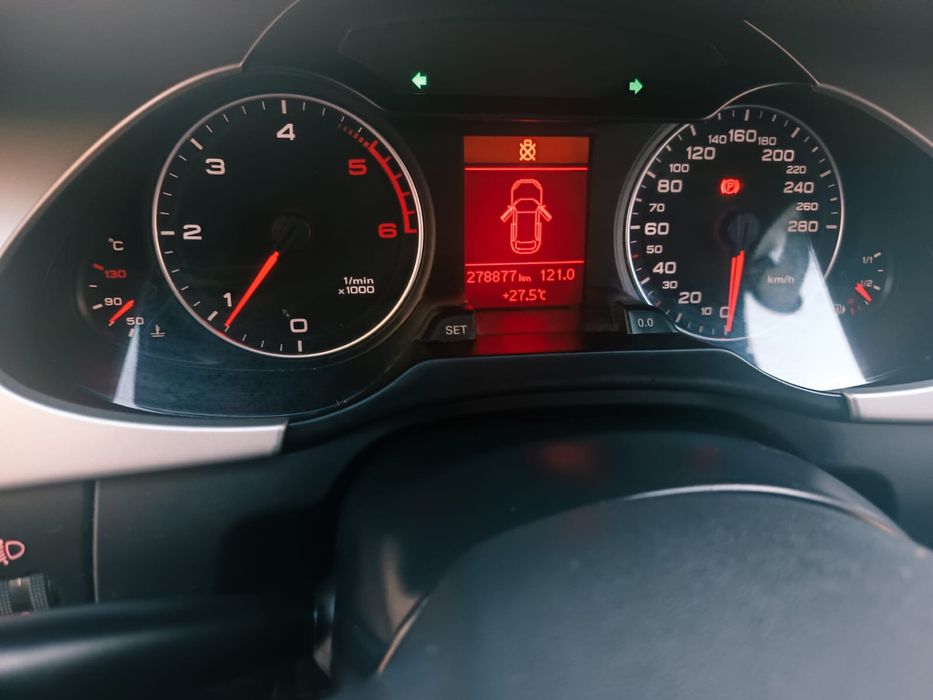 Audi A4 B8 2.0TDI 140cp 2010