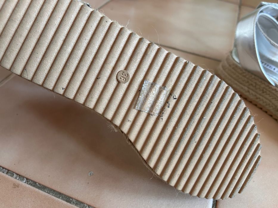 Дамски сандали нови, сандали на платформа, ниски, сребърни