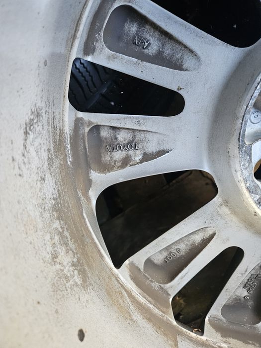 Продавам джанти зо Тойота 17 цола