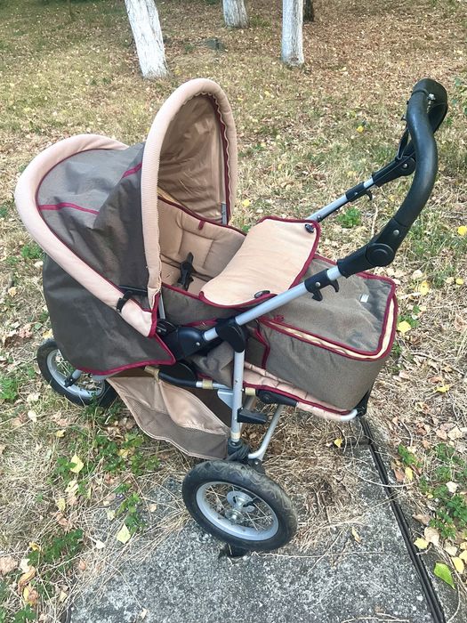 Детска количка Hauck и седалка за кола