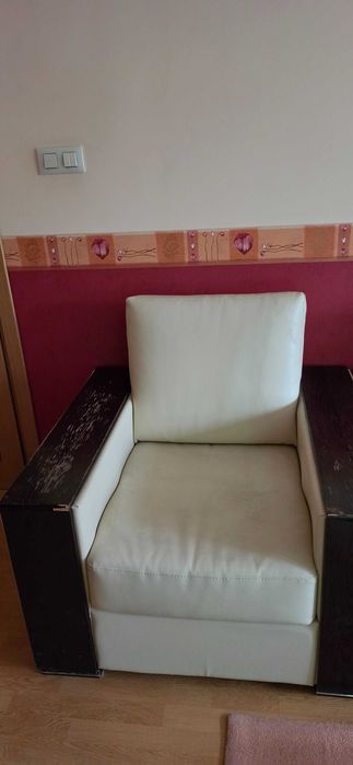 Диван + маса/ хол +перде и килим/ подарък