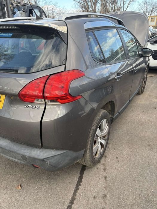 Peugeot 2008 1.2 82кс НА ЧАСТИ